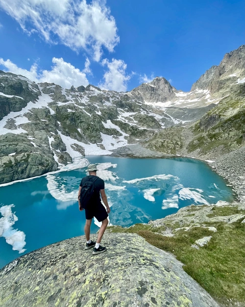 keen shoes infront of lac blanc