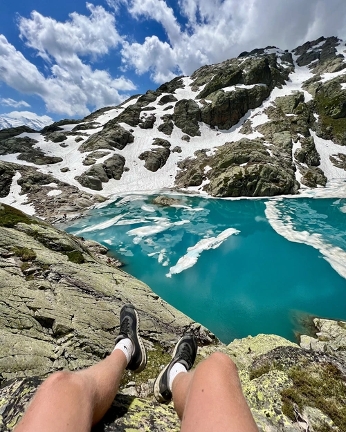 keen shoes infront of lac blanc